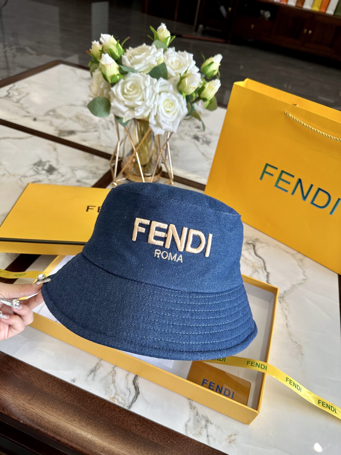 fendi hat model 06